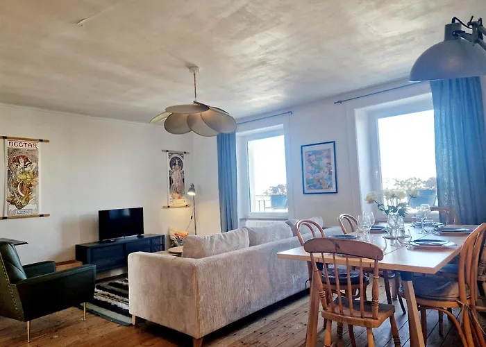 Apartment Marine 4 *